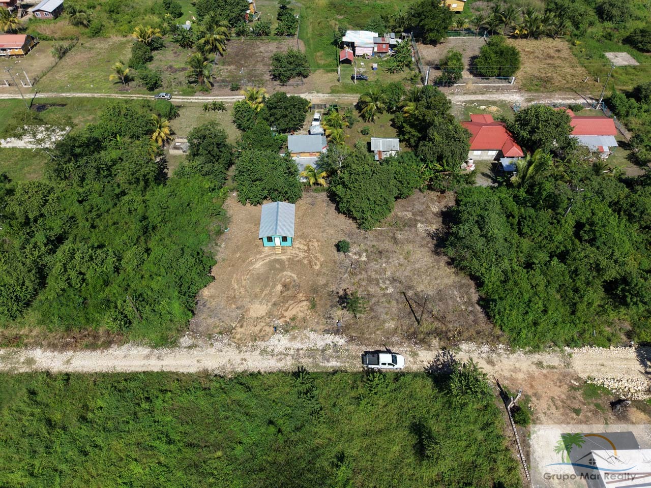 Belize-Residential-Lot-in-Santa-Elena-Cayo