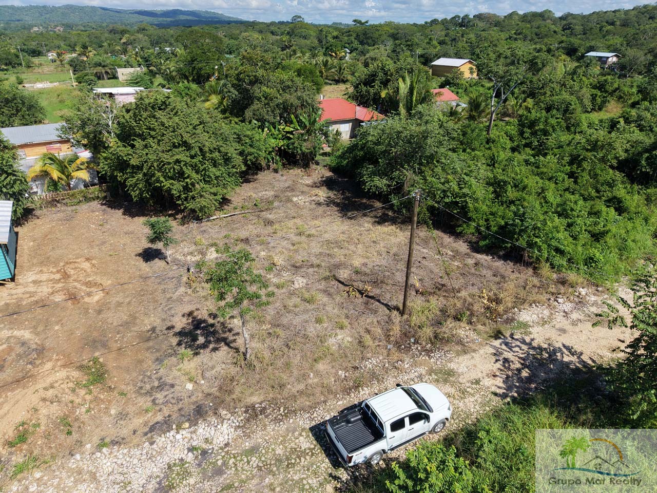 Belize-Residential-Lot-in-Santa-Elena-Cayo