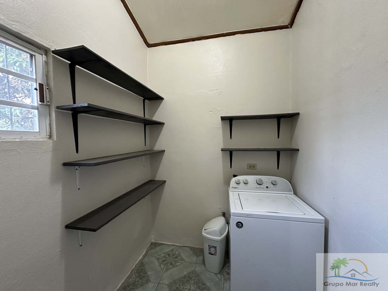 Home For Rent in Belize