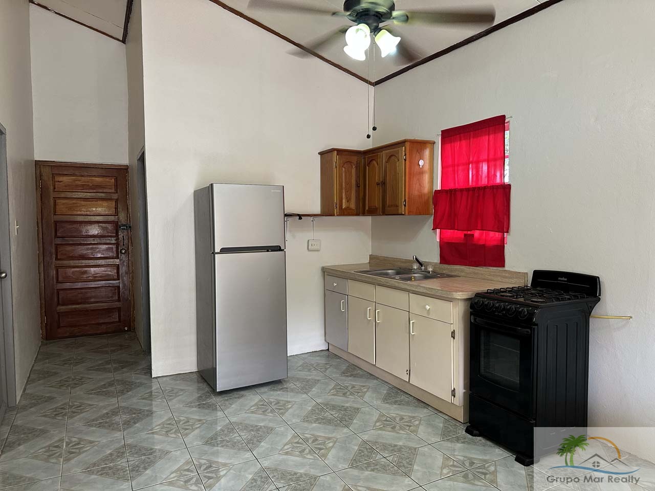Home For Rent in Belize