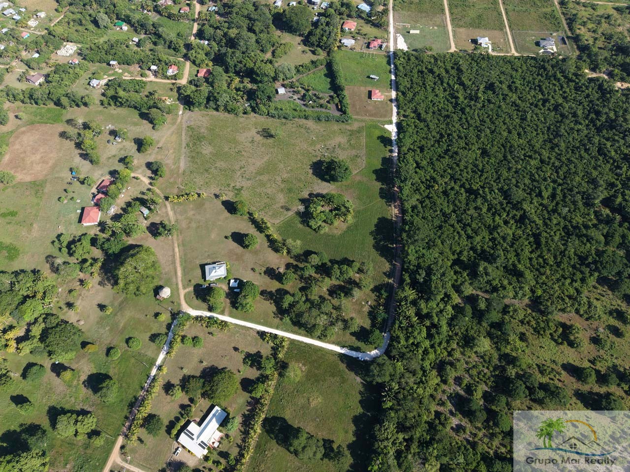 Belize 6.9 Acres in Santa Familia Cayo Near San Ignacio