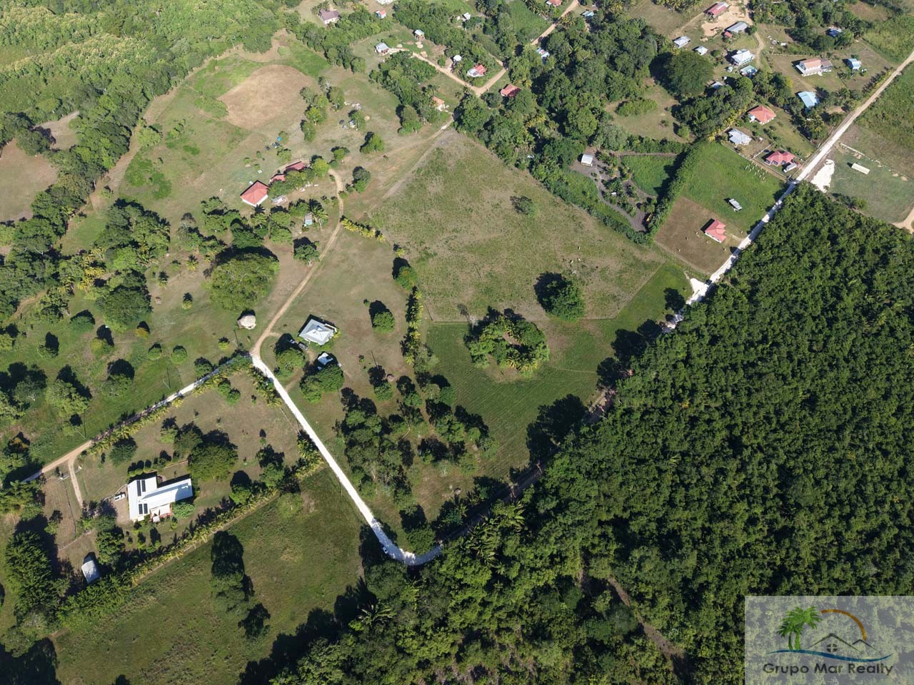 Belize 6.9 Acres in Santa Familia Cayo Near San Ignacio