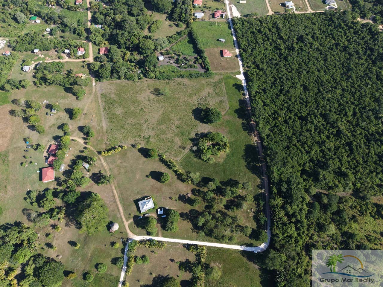 Belize 6.9 Acres in Santa Familia Cayo Near San Ignacio